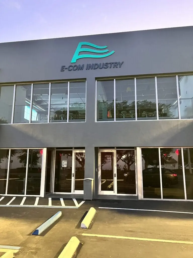 HDU Signs 2 e-com industry pvc building signage
