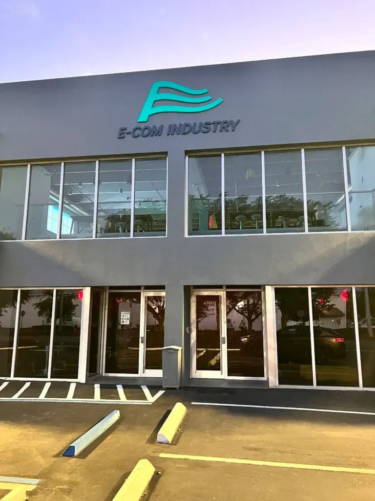 HDU Signs 2 e-com industry pvc building signage